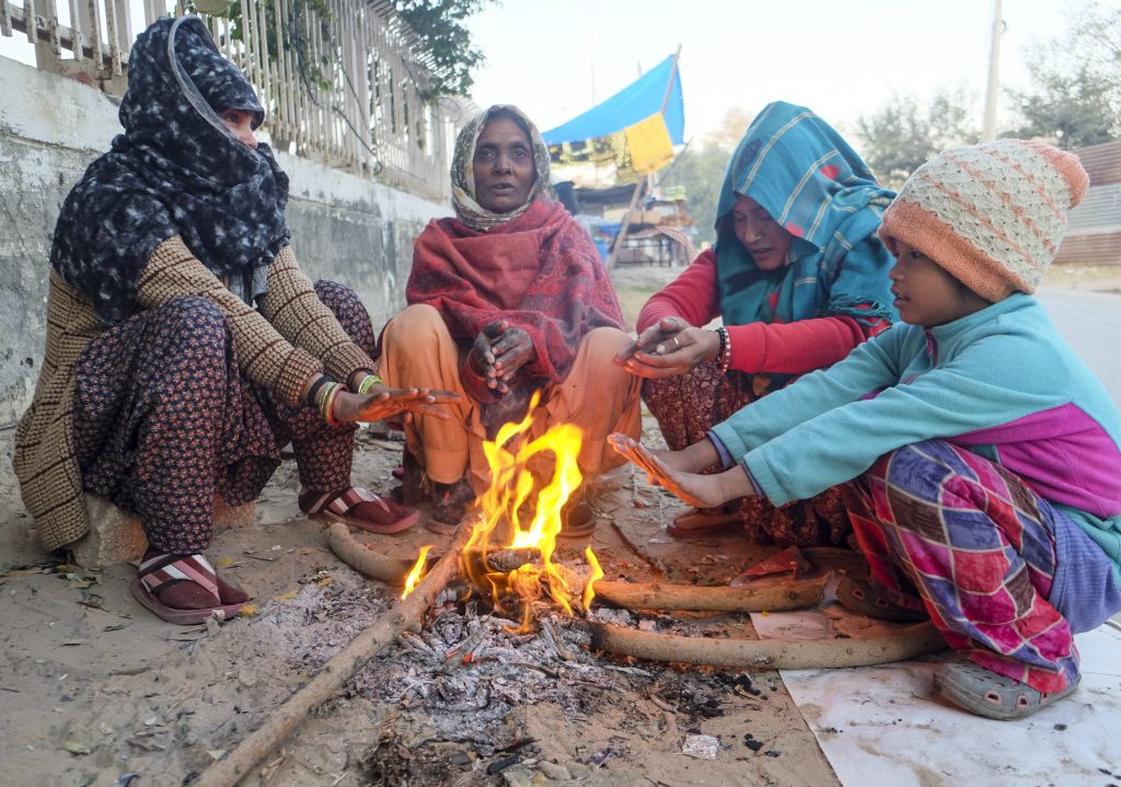 Weather Forecast: कड़ाके की ठंड के साथ हुआ नए साल का आगमन, जानिए 2 जनवरी को कैसा रहेगा मौसम 6 14121 Pti12 14 2024 000081B