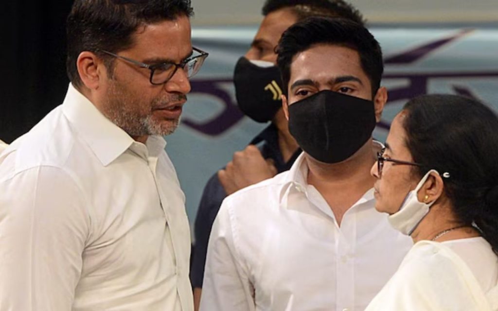 एक कागज जिसे पढ़ते ही नरेंद्र मोदी ने लगाया था प्रशांत किशोर को फोन, अब खुद चलाना चाहते हैं बिहार 2 Prashant Kishor Mamata Banerjee