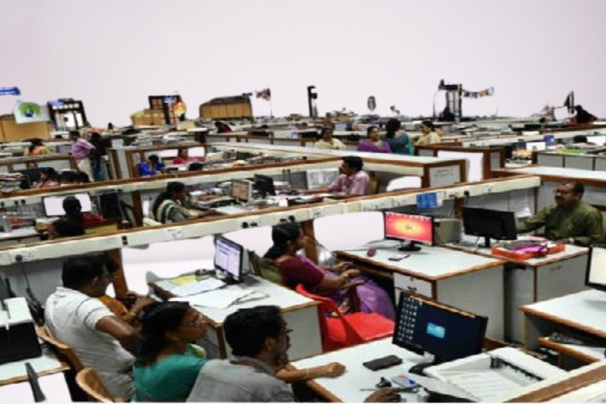 झारखंड सरकार ने जारी किया सरकारी कर्मियों के लिए दिशा निर्देश, हर हाल में करना होगा पालन नहीं तो होगी कार्रवाई | Jharkhand Government News