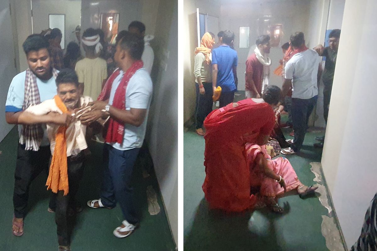 अस्पताल में रोते बिलखते मृतक के परिजन Aurangabad road accident