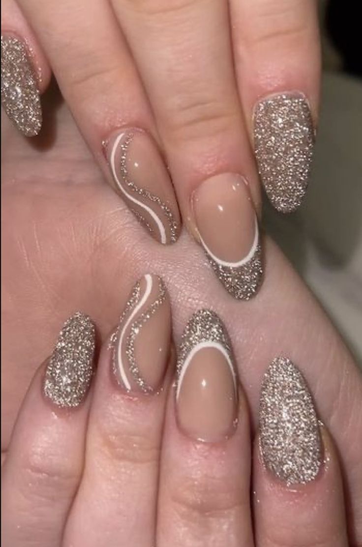 Modern Bridal Nails Design: हाथों की सुंदरता में लगाएं चार चांद, ट्राय करें ये लेटेस्ट नेल आर्ट्स 8 WhatsApp Image 2025 05 03 at 2.38.47 PM