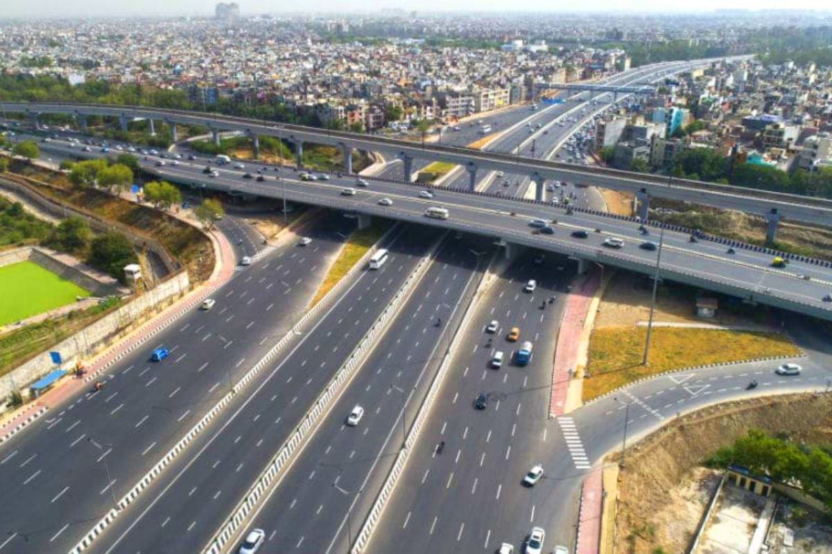 Six lane road in bihar raxaul haldiya expressway