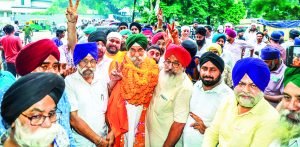 Jamshedpur News : हरविंदर सिंह मंटू ने जसबीर गांधी को 786 मतों से किया पराजित