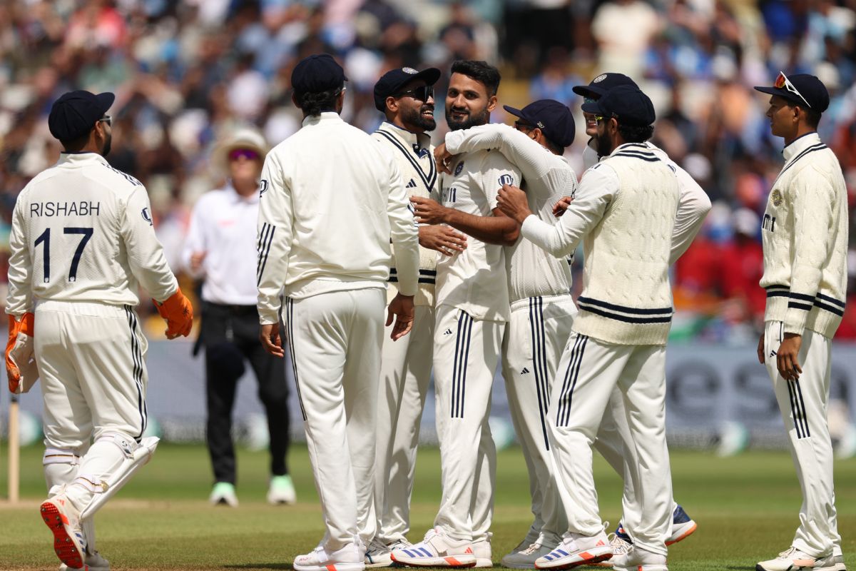 ‘क्रिकेट अमीरों का खेल’ कह ट्रक चलाने घर लौटा था, अब है टीम इंडिया का सबसे बड़ा स्टार क्रिकेटर