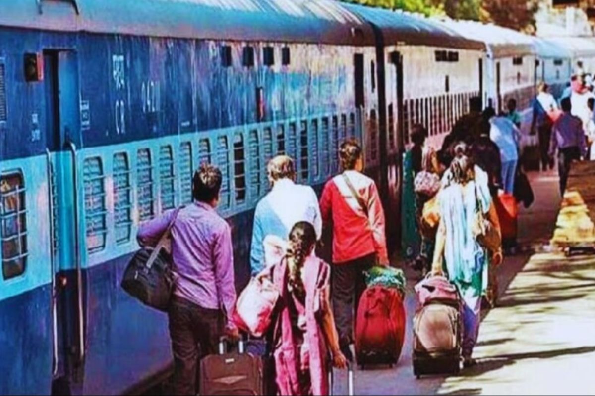 Bihar Train News Railways extended period of operation of 4 pairs of special trains
