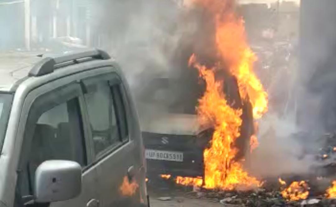Up Breaking Live: संभल में मुंडन संस्कार के दौरान गंगा स्नान करते समय तीन किशोर और दो किशोरियां डूबे