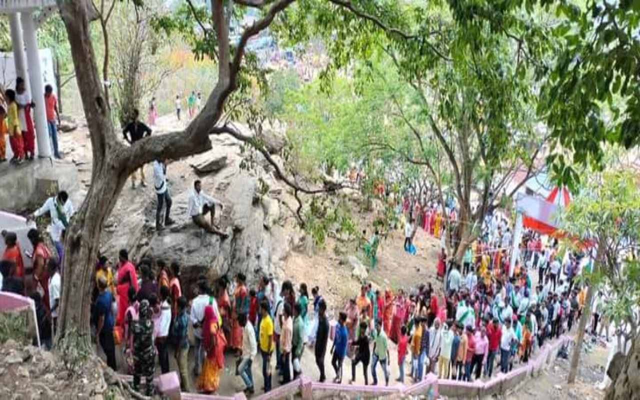 Jagannath Rath Yatra: रांची के बुंडू में राधा रानी मंदिर से मौसी बाड़ी पहुंचे महाप्रभु जगन्नाथ