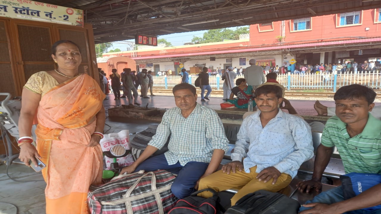 Bihar Train Accident Live: पटना- आरा- बक्सर अप लाइन पर ट्रेन का परिचालन शुरू, डाउन लाइन पर काम जारी